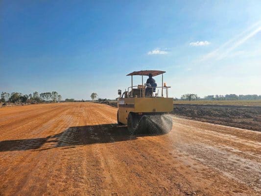 รถบดล้อยาง สำหรับงานทำถนน
